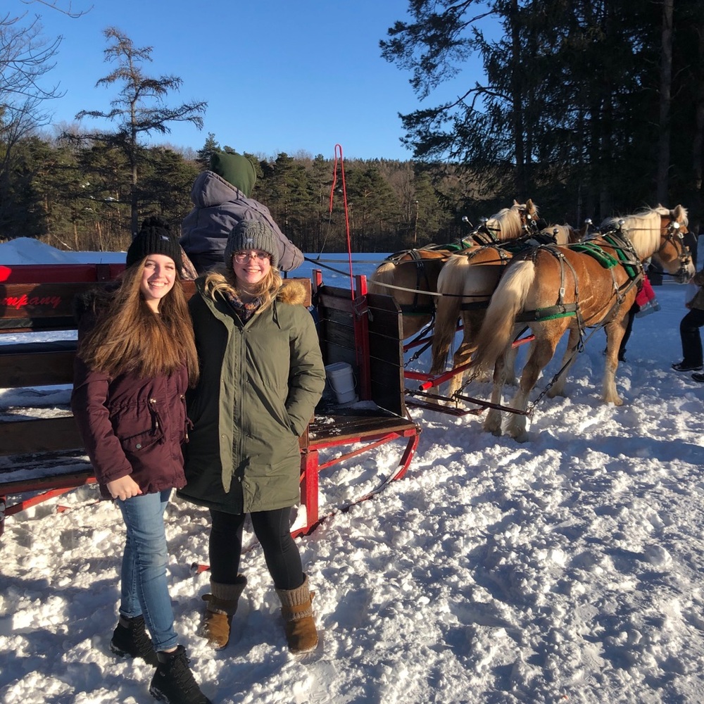 Meet your Posher, Madeline